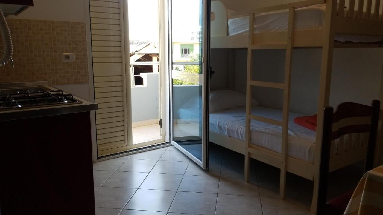 Apartments Rezidenca Sinani Orikum Eksteriør bilde